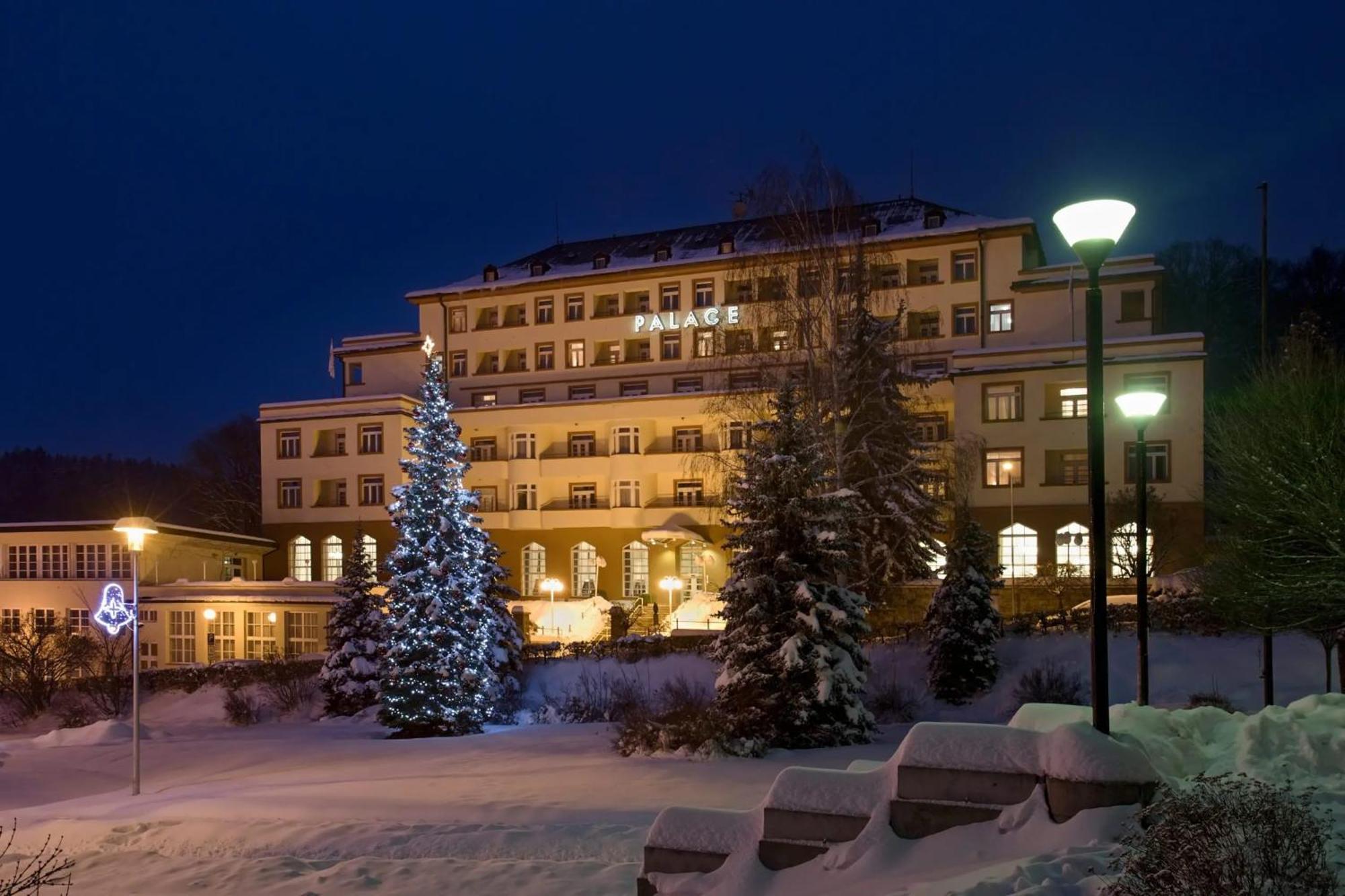 Kapsle Luhacovice Apartment Exterior foto